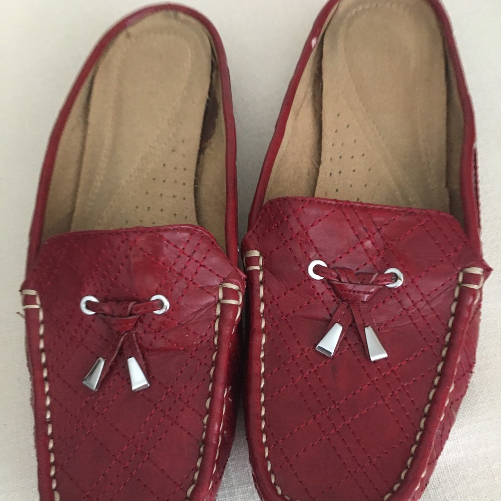 Red backless shoes Naturalizer